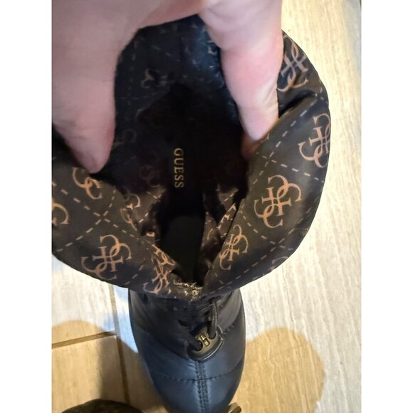 Guess Womens Black Puffer Winter Boots With Monogram Lining & Treaded Soles - Picture 4 of 6